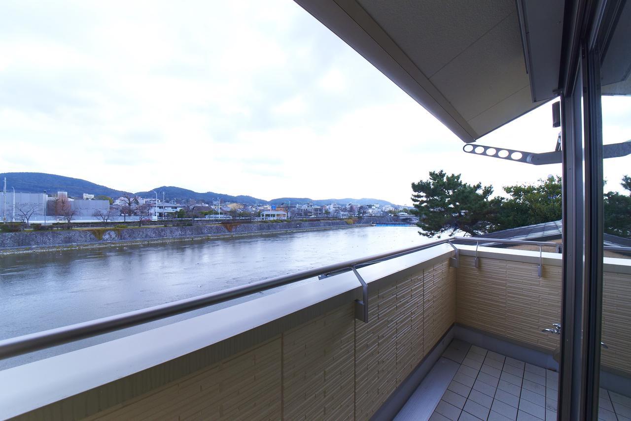 Вилла Kyoto River Side Modern House Экстерьер фото